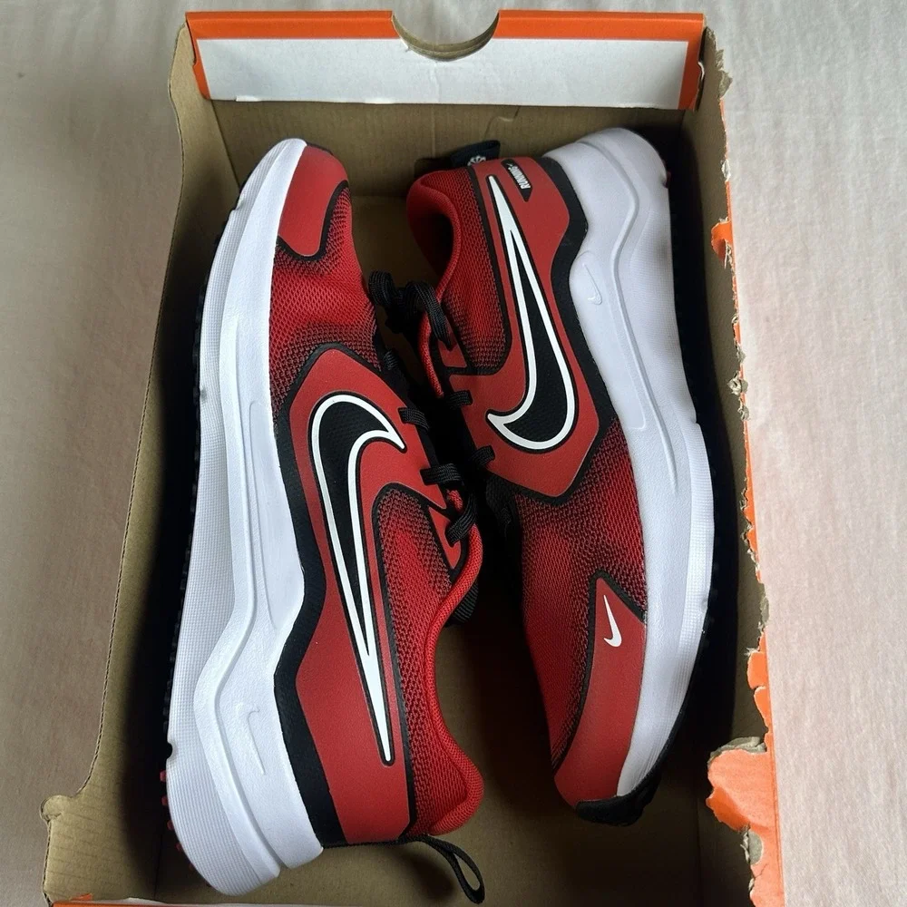 Big Kid‎ GS Nike Cosmic Runner HM4402 601 University Red /White/ Black New Sz 7Y